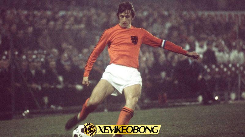 5. Johan Cruyff - Cầu Thủ Vĩ Đại Của Hà Lan